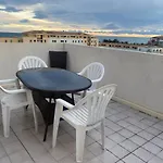 T4-72 M2 Vue Panoramique - 200 M De La - Etage 5 Avec Ascenseur -6 Pers Max * Sète