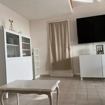 T4-72 M2 Vue Panoramique - 200 M De La - Etage 5 Avec Ascenseur -6 Pers Max * Sète