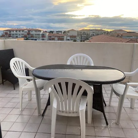 Apartment T4-72 M2 Vue Panoramique - 200 M De La - Etage 5 Avec Ascenseur -6 Pers Max *