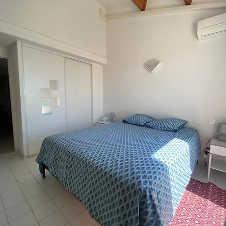 Apartment T4-72 M2 Vue Panoramique - 200 M De La - Etage 5 Avec Ascenseur -6 Pers Max Sete